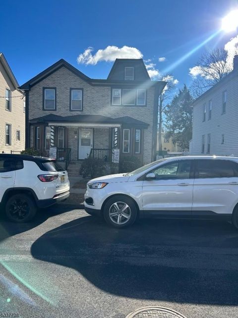 18 Argyle Pl Kearny Town NJ 07032