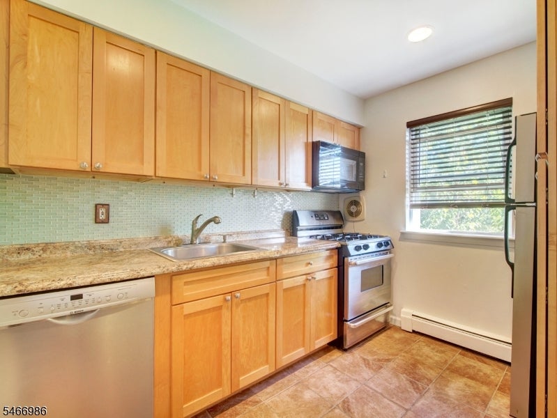 2467 State Route 10 1B