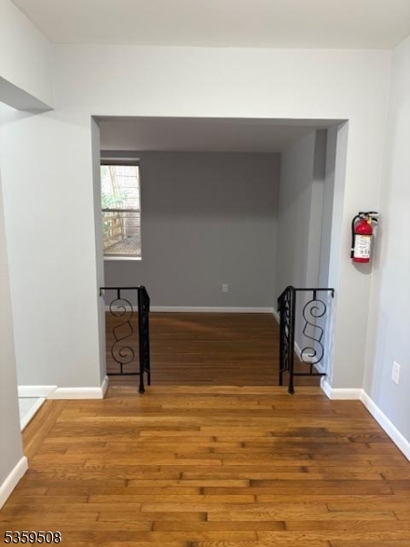 19-31 Lyons Ave C1212 212