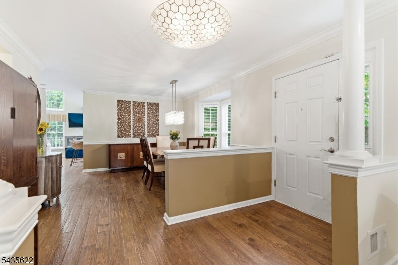 18 Birchwood Ln
