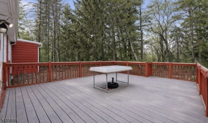 41 Summit Rd