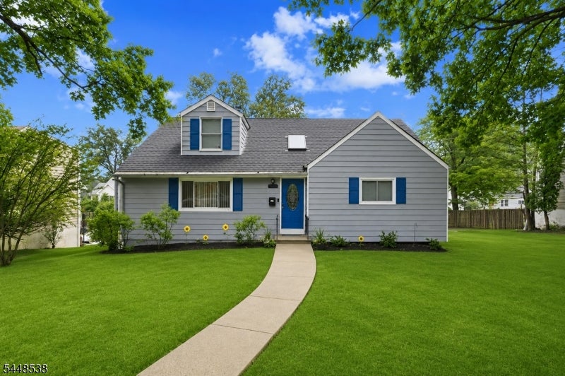 8 Oak Crest Rd