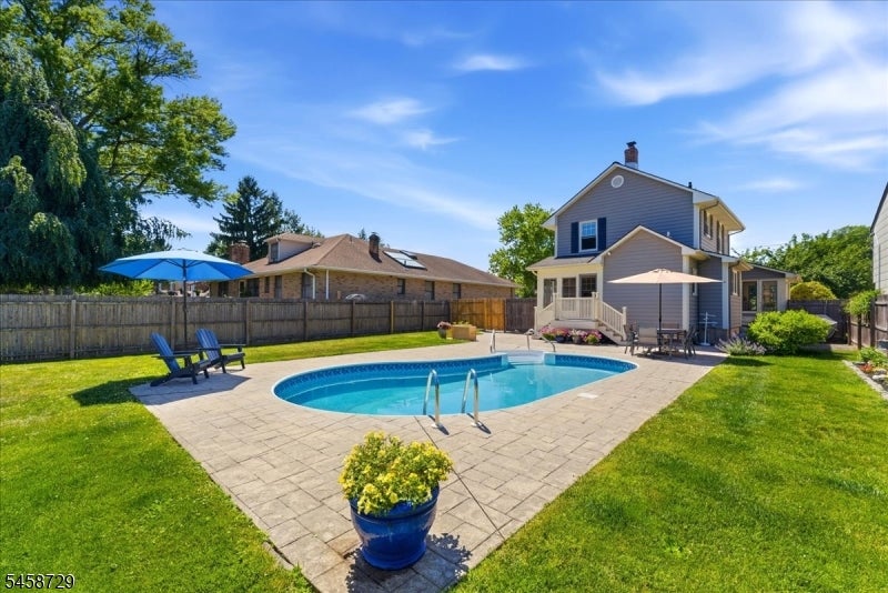 2104 Westfield Ave