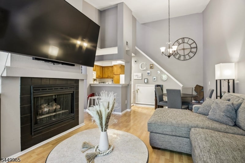 10 Wescott Road
