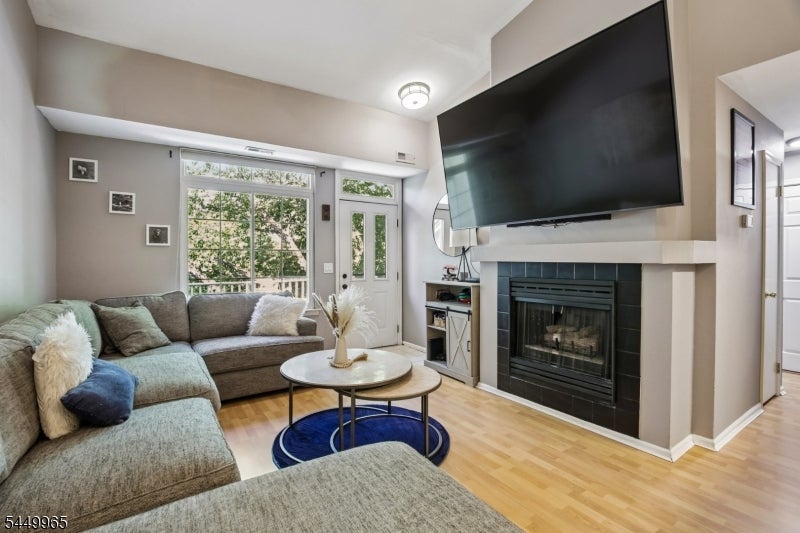 10 Wescott Road