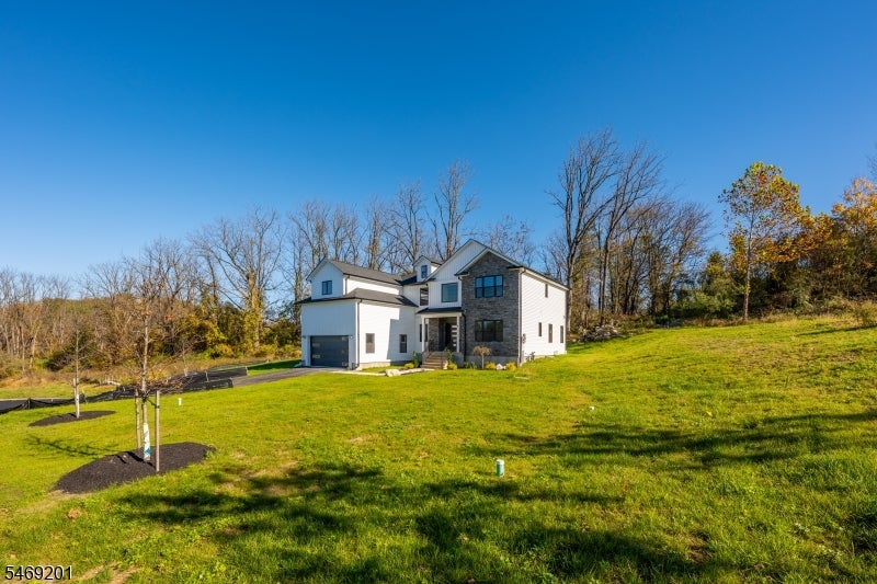 6 Ruby Ct