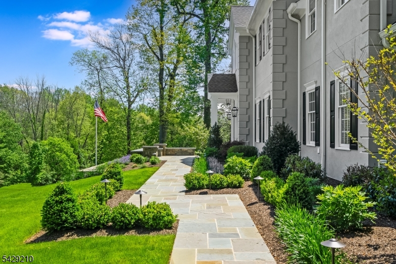 14 Brookrace Dr