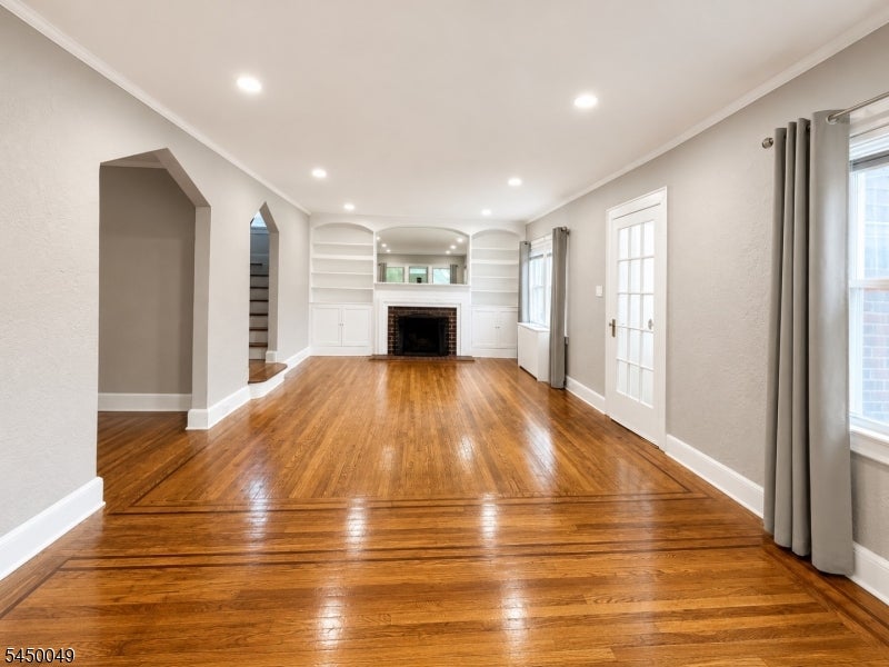 10 Alden Rd