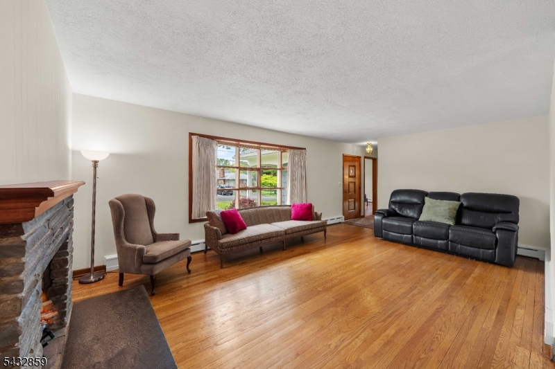300 Arnold Ave