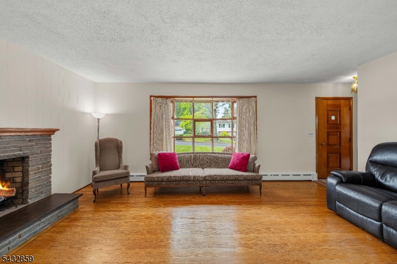 300 Arnold Ave