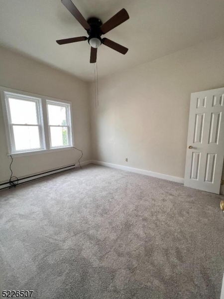 152 S Main St