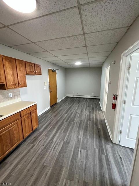 111 Anderson Ave 5 Fairview Boro NJ 07022