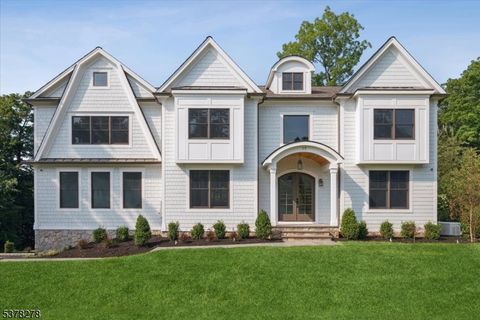 17 Hilltop Ter Chatham Twp. NJ 07928