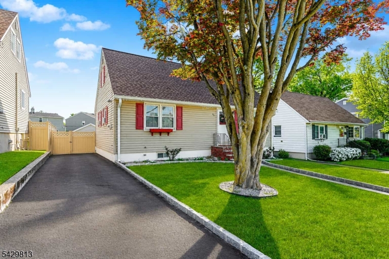 65 Hilltop Ct