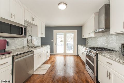 204 E Lindsley Rd Cedar Grove Twp. NJ 07009