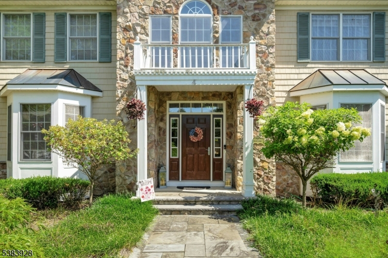 4 Harcourt Ter