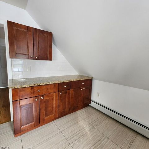 316 Summer Ave Newark City NJ 07104