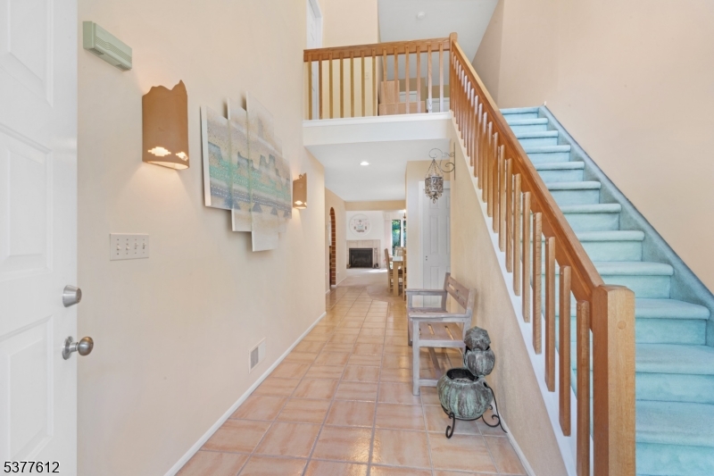 35 Monett Ct
