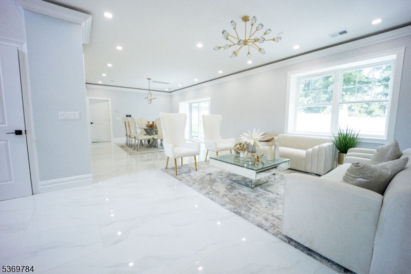 37 Overlook Ave