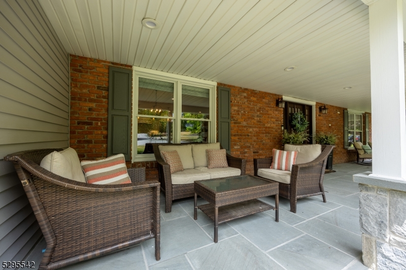 18 Marguerite Ln