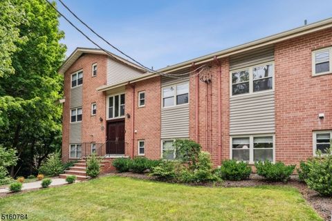 31 Upper Mountain Ave 4 Montclair Twp. NJ 07042