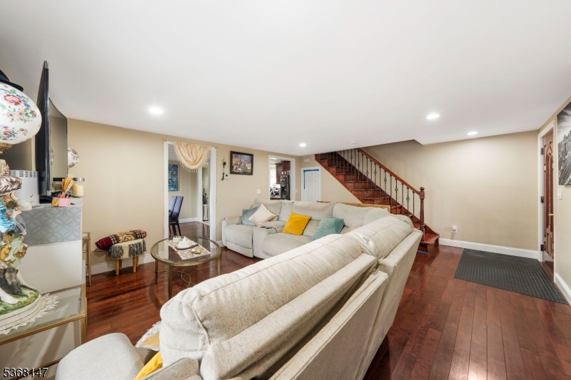 507 Cedarbrook Ave