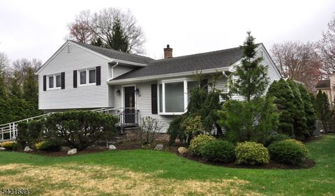 28 Jefferson Pl Montvale Boro NJ 07645