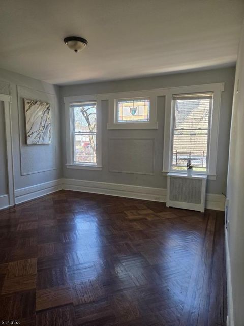 136 Hobson St Newark City NJ 07112