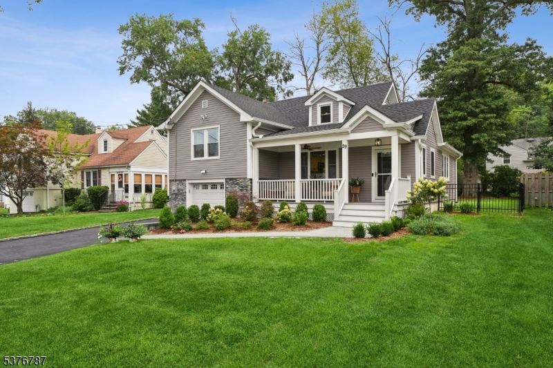 29 Elmwood Rd