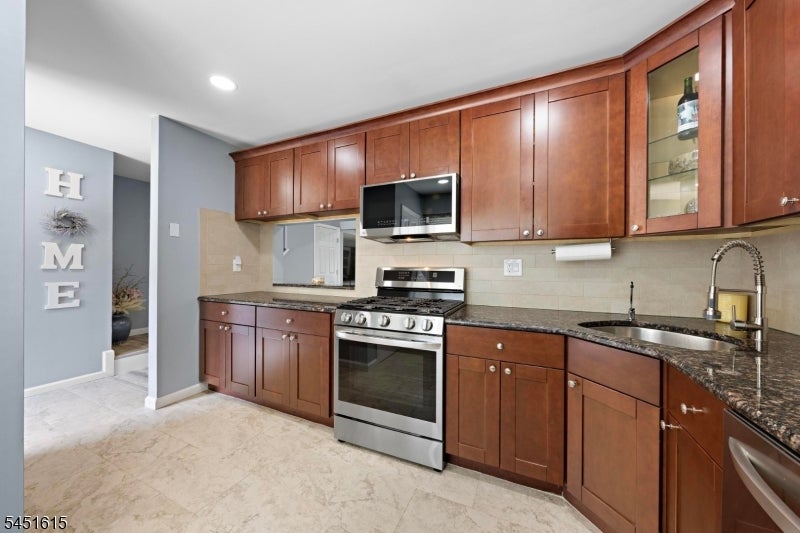 344 Constitution Cir