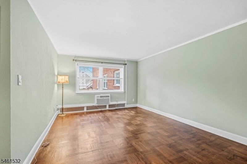 18 Springfield Ave 1C