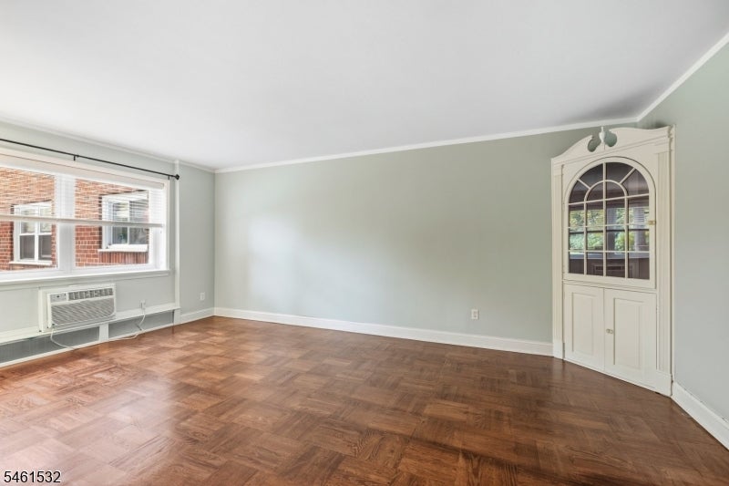 18 Springfield Ave 1C