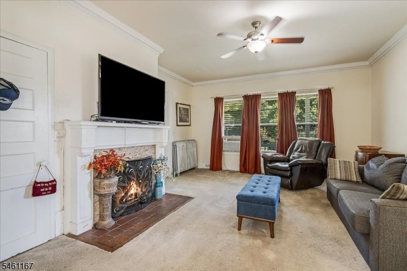 68 Tenafly Rd