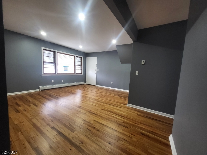 16 Willard Pl 1
