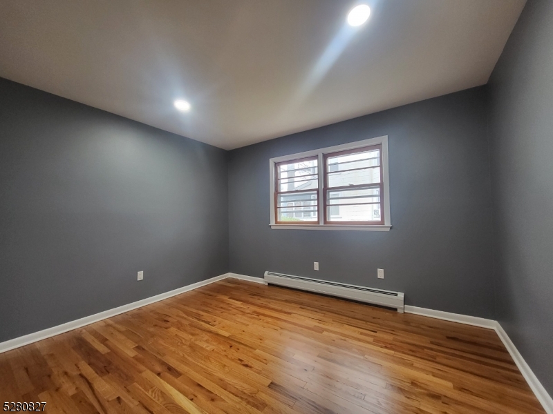 16 Willard Pl 1