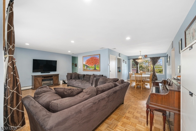92 Susquehanna Ave