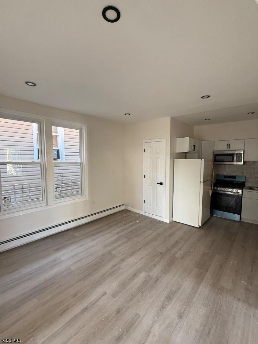 202 Demott Ave 2F