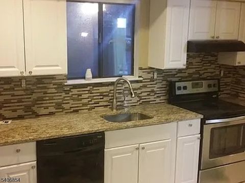 124 Bluebird Dr Hillsborough Twp. NJ 08844