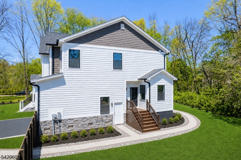 21 Kuntz Ave