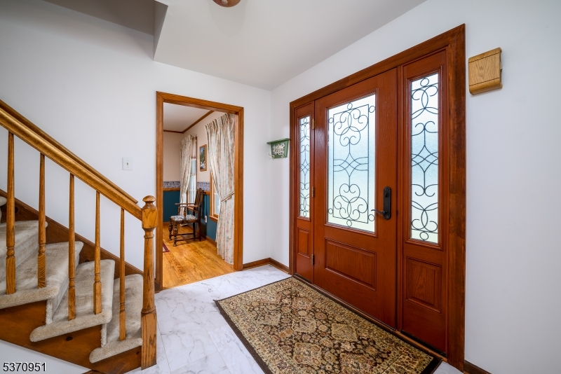 1 Elmendorf Cir