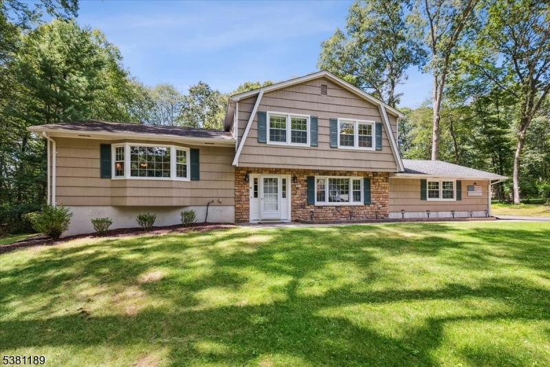 6 Cornell Dr