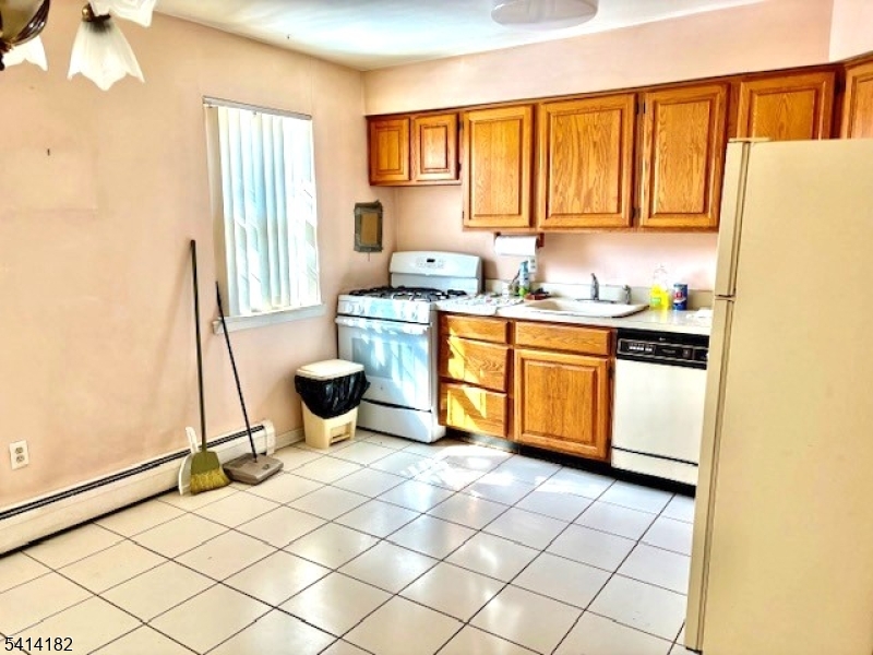 19 Savage Rd U46F6 6