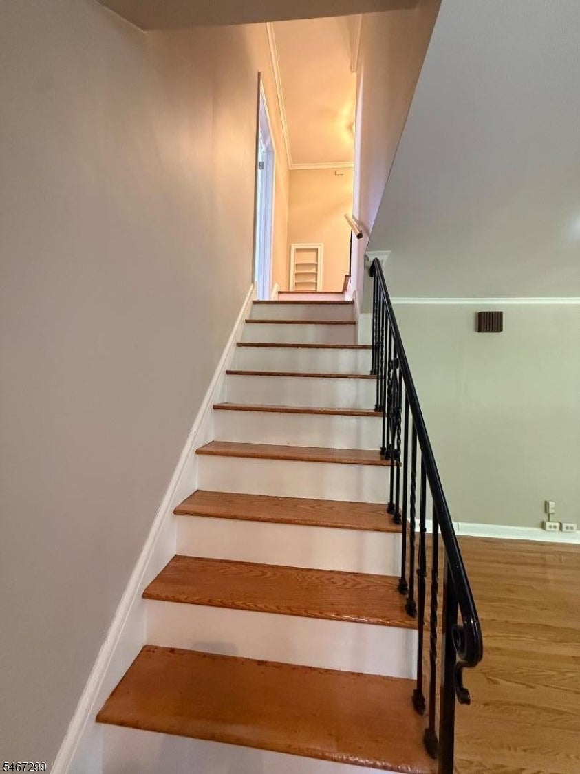 841 Monmouth Rd