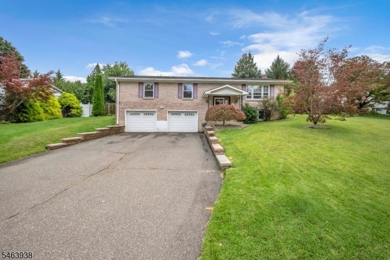 9 Douglas Ln
