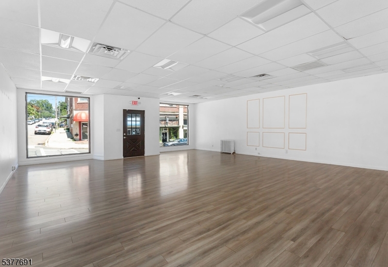 416 Main St
