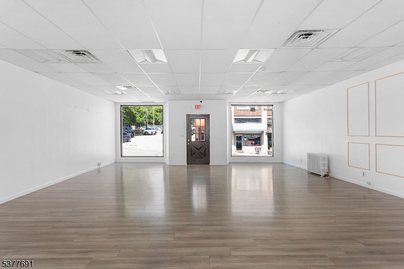 416 Main St