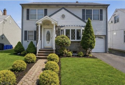 1221 Oak Pl Union Twp. NJ 07083