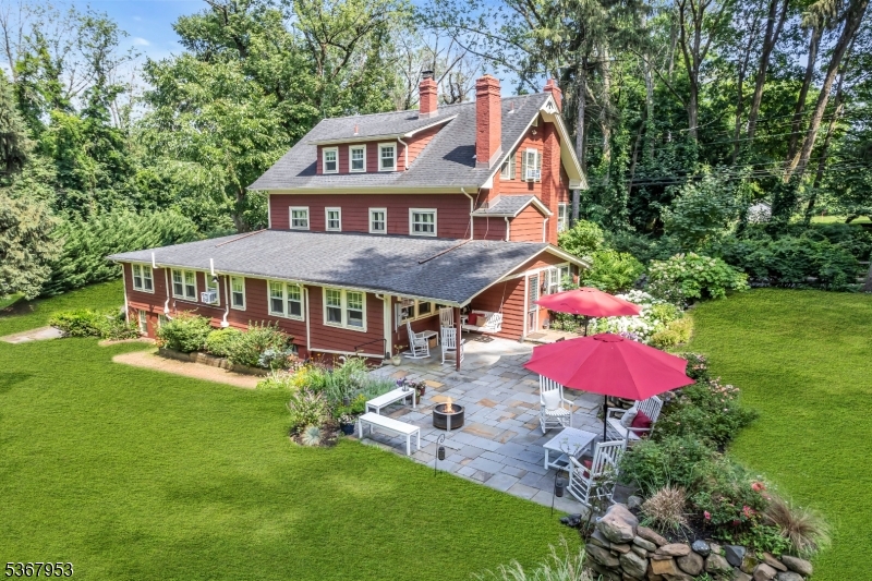 2041 Raritan Rd