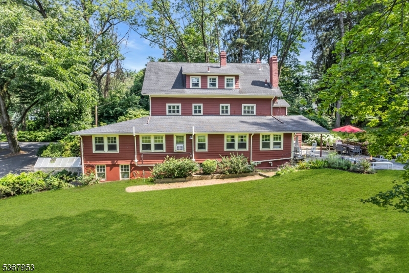 2041 Raritan Rd