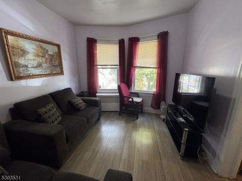 Photo of 712 E 27Th St, Paterson, NJ 07504 (MLS # 3994542)